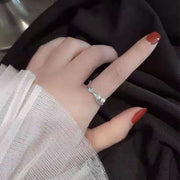 指輪 オープンリング レディース アクセサリー ファッションリング フェイクパール クロス ねじれ 上品 おしゃれ 女性用 婦人用 服飾小物 プレゼント 誕生日 記念日 贈り物 ギフト お出かけシーン
