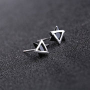 スタッドピアス 片耳用 1個 メンズ レディース ユニセックス 男女兼用 アクセサリー 小粒 小さめ 六芒星 ヘキサグラム おしゃれ かっこいい シンプル カジュアル デイリー お出かけ デート ギフト プレゼント 贈り物 普段使い 紳士用 婦人用