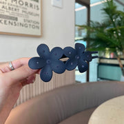 ヘアクリップ レディース 女性 ヘアアクセサリー 髪飾り まとめ髪 ヘアアレンジ ラインストーン フラワー 花 大きめ 華やか おしゃれ きれいめ 上品 シンプル シック お出かけ お呼ばれ 通勤 プレゼント 紫 青 茶 黒 緑