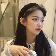カチューシャ ヘアアクセサリー レディース 女性用 無地 ベルベット調 髪留め 髪飾り ヘアアレンジ 太め お出かけ 洗顔 メイク 大人カジュアル 可愛い おしゃれ シンプル ファッション小物