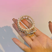 ヘアクリップ バンスクリップ  ヘアアクセサリー レディース 女性 円形 サークル フェイクパール 上品 エレガント 華やか 華奢 シンプル 髪留め ヘアアレンジ まとめ髪 髪飾り 普段使い カジュアル お出かけ おしゃれ OL 会社 通勤 オフィス パーティー 結婚式 入学式 卒業式 ゴールドカラー