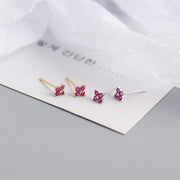 ピアス スタッドピアス レディース 女性 アクセサリー フラワー お花 ラインストーン キラキラ シンプル 上品 きれいめ お洒落 おしゃれ かわいい 普段使い お出かけ ギフト プレゼント 婦人用