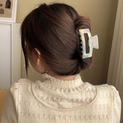 ヘアクリップ バンスクリップ バレッタ レディース ヘアアクセサリー 光沢感 シェル風 貝殻風 髪飾り 髪留め まとめ髪 ヘアアレンジ おしゃれ かわいい きれいめ フェミニン 大人女子 お出かけ オフィス 通勤 普段使い デイリー 女性用