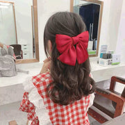バレッタ ヘアクリップ 髪留め レディース 女性 婦人用 子供用 ヘアアクセサリー サテン調 リボン 蝶結び 光沢 上品 エレガント 大きめ 大ぶり 髪飾り ヘアアレンジ おしゃれ かわいい お出かけ 普段使い 女の子 ガールズ