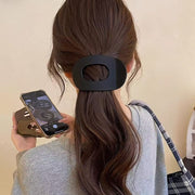 ヘアクリップ 2個セット バンスクリップ レディース ヘアアクセサリー 髪留め 髪飾り まとめ髪 ヘアアレンジ おしゃれ スタイリッシュ きれいめ お出かけ オフィス 通勤 普段使い デイリー 女性用