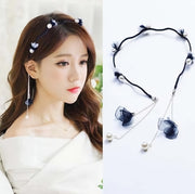 カチューシャ チェーン付き ヘアバンド ヘッドアクセサリー レディース ヘアアクセサリー 華奢 髪飾り お花 フラワー フェイクパール 揺れる 大人可愛い ヘアアレンジ おしゃれ かわいい カジュアル 婦人 女性 普段使い シルバーカラー ネイビー パープル 紫 ピンク グリーン 緑