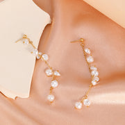 スタッドピアス キャッチピアス レディース アクセサリー 耳飾り ロングピアス 揺れる パール調 可愛い おしゃれ 女性用 婦人用 服飾小物 プレゼント 贈り物 ギフト 誕生日 記念日