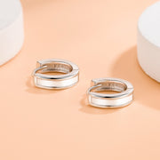 ピアス リングピアス フープピアス レディース 女性 アクセサリー 小ぶり 小さめ リング サークル シンプル お洒落 おしゃれ かわいい 普段使い デイリー お出かけ 耳飾り ギフト プレゼント 婦人用