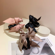 ヘアクリップ バンスクリップ レディース 女性 ヘアアクセサリー リボン 単色 髪留め 髪飾り まとめ髪 ヘアアレンジ 簡単 かわいい 華やか ひらひら シンプル キュート お出かけ 通勤 オフィス 黒 ピンク 灰