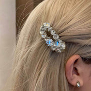 ヘアクリップ 同デザイン2個セット くちばしクリップ レディース 女性 ヘアアクセサリー ラインストーン 煌びやか 華やか 髪留め 髪飾り ヘアアレンジ 大人上品 お出かけ おしゃれ かわいい きれいめ フォーマル ギフト プレゼント