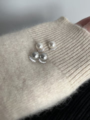 スタッドピアス キャッチピアス レディース アクセサリー 耳飾り フェイクパール ラインストーン シンプル 丸型 パール調 女性用 婦人用 上品 おしゃれ プレゼント 贈り物 ギフト 誕生日 記念日