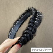 三つ編みカチューシャ ヘアアクセサリー レディース みつあみ 編み込み風 ヘアアレンジ 髪飾り ヘッドアクセ おしゃれ かわいい 上品 ボリュームアップ 自然 簡単 お出かけ カジュアル デイリー 普段使い 結婚式 パーティー 女性用 婦人用 ファッション小物