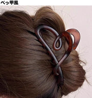 ヘアクリップ バンスクリップ レディース 女性 ヘアアクセサリー 髪留め 髪飾り 無地 シンプル ハート ヘアアレンジ まとめ髪 おしゃれ 可愛い お出かけ 普段使い プレゼント 贈り物 ギフト