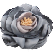 ブローチ ピンブローチ コサージュ レディース アクセサリー シルバーカラー フェイクパール 大粒 お花 フラワー 上品 高級感 高見え エレガント かわいい おしゃれ 大人可愛い お洒落 シンプル 女性 婦人用 プレゼント 贈り物 ギフト 誕生日 記念日 お出かけ 外出 お呼ばれ 結婚式 2次会 スーツ シャツ 帽子 襟元 ストール 入学式 卒業式 パーティー