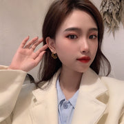 スタッドピアス イヤリング レディース 女性 アクセサリー マーブル調 透明 クリア アクリル お花 ふわらー シンプル おしゃれ 大人可愛い 普段使い お出かけ ギフト プレゼント 婦人用 春 夏 かわいい 大人女子