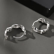 フープピアス リングピアス 両耳用 メンズ 男性 アクセサリー ウェーブ シンプル お洒落 かっこいい カジュアル お出かけ 普段使い デイリー 耳飾り ファッション小物 紳士用