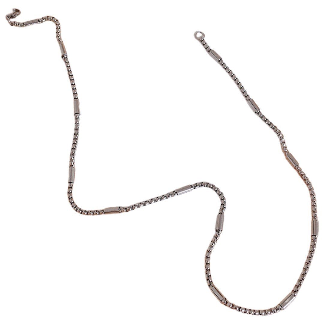 ネックレス チェーンのみ アクセサリー メンズ 男性用 単品 シルバーカラー 銀色 シンプル おしゃれ カジュアル カッコいい 首飾り ギフト 記念日 誕生日 プレゼント 贈り物 ファッション小物