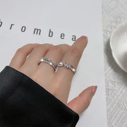 指輪 オープンリング アクセサリー レディース スクリュー 2連 チェーン 重ね付け風 シンプル おしゃれ かわいい お出掛け フェミニン エレガント 大人上品 カジュアル デイリー デート オフィス ギフト プレゼント 普段使い 女性用 婦人用