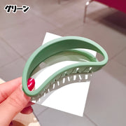 バンスクリップ ヘアクリップ レディース 女性 ヘアアクセサリー ファッション雑貨 半円形 三日月型 無地 ブラック ピンク ブルー シンプル かわいい キュート カジュアル ポップ ガーリー