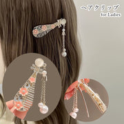 ヘアクリップ 髪留め レディース 女性 ヘアアクセサリー ファッション雑貨 琵琶 楽器型 ワニクリップ くちばしクリップ 中華風 チャイナ風 和風 アジアンテイスト フェイクパール フラワー お花 ゴールドカラー フェミニン ガーリー 可愛い キュート おしゃれ