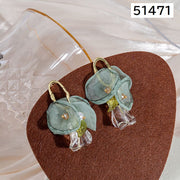スタッドピアス レディース 女性用 アクセサリー 耳飾り 花 フラワー オーガンジー おしゃれ 上品 かわいい フェミニン 存在感 おでかけ ギフト プレゼント 贈り物