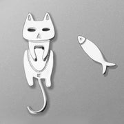 ピアス スタッドピアス アシンメトリー バックキャッチ レディース 女性 アクセサリー 猫 ネコ 魚 サカナ 小さめ 小ぶり シンプル シルバーカラー お洒落 おしゃれ かわいい 面白い 普段使い デイリー お出かけ 耳飾り ギフト プレゼント 婦人用