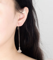 ピアス アメリカンピアス チェーン レディース アクセサリー 揺れる ぶら下がり ロング 扇 扇子 ラインストーン ベネチアンチェーン ボックスチェーン 宝石風 天然石風 シルバーカラー ゴールドカラー 普段使い お出かけ お呼ばれ おしゃれ 女性 彼女 妻 嫁 婦人 プレゼント ギフト 贈り物 誕生日 記念日 母の日