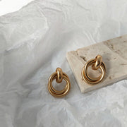 スタッドピアス アクセサリー レディース 女性用 ファッション小物 サークル リング マット調 ラウンド型 輪っか おしゃれ かわいい 上品 エレガント プレゼント ギフト 誕生日 記念日
