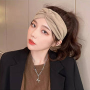 ヘアバンド ヘッドバンド レディース 女性 ヘアアクセサリー ファッション雑貨 ターバン風 幅広 無地 ブラック グレー オフホワイト ブラウン シンプル フェミニン 可愛い キュート ガーリー おしゃれ シック 秋 冬
