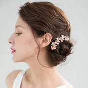 コーム ヘアコーム かんざし レディース 女性 ヘアアクセサリー 髪留め 髪飾り ヘアアレンジ 蝶 ラインストーン キラキラ 華やか エレガント 綺麗 お洒落 おしゃれ かわいい きれいめ 上品 高級感 パーティー 結婚式 お団子 夜会巻き 女性用 婦人用