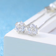 ピアス スタッドピアス ロングピアス 耳飾り 両耳用 レディース 女性 アクセサリー ラインストーン フェイクパール チェーン 揺れる ファッション小物 きれいめ 上品 ゆらゆら きらきら シンプル ナチュラル かわいい おしゃれ お出かけ パーティ ギフト プレゼント 記念日 誕生日 銀色