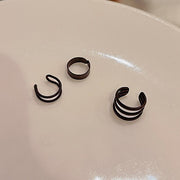 イヤーカフ イヤークリップ 3点セット レディース 女性 アクセサリー 重ねつけ シンプル 上品 おしゃれ かわいい ゴールドカラー シルバーカラー ブラック ギフト プレゼント 贈り物 ファッション小物 婦人用