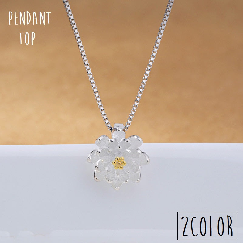 ペンダントトップ ペンダントヘッド ネックレスチャーム レディース 女性 アクセサリー 花 フラワー ジュエリー ファッション小物 おしゃれ シンプル きらきら かわいい 上品 きれいめ ギフト プレゼント 記念日 お祝い 銀色 黄