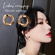 ピアス 両耳用 スタッドピアス アクセサリー レディース 女性 ラインストーン サークル かわいい おしゃれ ギフト プレゼント 贈り物 ファッション雑貨