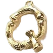 ペンダントトップ ペンダントヘッド チャーム アクセサリー レディース ゴールドカラー シルバーカラー アルファベット イニシャル バンブー 竹 ナチュラル おしゃれ 婦人 大人可愛い 高級感 高見え カジュアル プチギフト プレゼント 贈り物 チェーン無し お出かけ