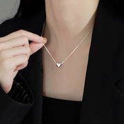 ネックレス ペンダント レディース 女性 アクセサリー 首飾り シルバーカラー ハート ワンポイント シンプル プレゼント ギフト 贈り物
