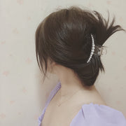 ヘアクリップ バンスクリップ ヘアアクセサリー レディース 女性 パール調 フェイクパール 髪留め 髪飾り まとめ髪 ヘアアレンジ デザイン豊富 シンプル おしゃれ 可愛い お出かけ 普段使い プレゼント 贈り物 ギフト