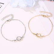ブレスレット レディース アクセサリー チェーン ノット 結び目 腕飾り おしゃれ かわいい シンプル 華奢 フェミニン エレガント 大人上品 きれいめ ギフト プレゼント 贈り物 アジャスター付き 調節可能 女性用 婦人用