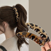 ヘアクリップ バナナクリップ レディース 女性 ヘアアクセサリー 髪留め 髪飾り まとめ髪 ヘアアレンジ ヒョウ柄 レオパード シンプル おしゃれ かわいい きれいめ 普段使い オフィス 通勤 お出かけ デイリー 女性用 婦人用 ファッション小物
