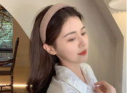 カチューシャ 幅広 太め レディース ヘアアクセサリー 髪飾り 前髪留め ヘアアレンジ シンプル ワイド 無地 ソリッドカラー 女性 可愛い おしゃれ お出掛け