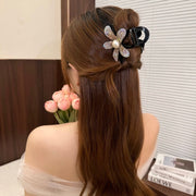 ヘアクリップ バンスクリップ レディース 女性 ヘアアクセサリー 髪留め 髪飾り ヘアアレンジ キラキラ フェイクパール ラインストーン フラワー お花 おしゃれ 上品 かわいい ファッション小物