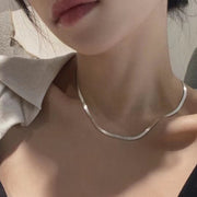 ネックレス チェーンのみ レディース アクセサリー スネークチェーン 首飾り シンプル おしゃれ スタイリッシュ かっこいい きれいめ 上品 お出かけ デイリー 普段使い オフィス 通勤 女性用