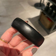 パッチン留め ヘアピン ヘアアクセサリー レディース 女性 髪飾り 髪留め 大ぶり レザー調 フェイクレザー 横髪留め ヘアアレンジ おしゃれ 大人可愛い 綺麗 普段使い お出かけ 婦人 ファッション小物
