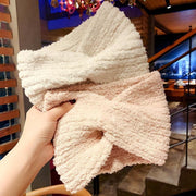 ヘアバンド レディース 女性 婦人 ヘッドバンド ファッション小物 ヘアアクセサリー ターバン 髪留め 無地 単色 シンプル クロス かわいい おしゃれ ふわふわ 伸縮性 お風呂 洗顔 前髪固定