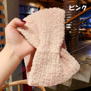 ヘアバンド レディース 女性 婦人 ヘッドバンド ファッション小物 ヘアアクセサリー ターバン 髪留め 無地 単色 シンプル クロス かわいい おしゃれ ふわふわ 伸縮性 お風呂 洗顔 前髪固定