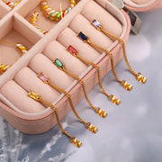 ピアス スタッドピアス ロングピアス チェーンピアス バックキャッチ レディース 女性 アクセサリー 揺れる ラインストーン キラキラ シンプル 上品 きれいめ お洒落 おしゃれ かわいい 普段使い パーティ お出かけ 耳飾り ギフト プレゼント 婦人用