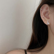 ピアス スタッドピアス レディース 女性用 アクセサリー ラインストーン U字型 シルバーカラー かわいい おしゃれ 上品 大人女子 普段使い プレゼント ギフト ファッション小物