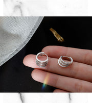 ピアス フープピアス レディース 女性用 アクセサリー 3連 重ね付け風 シルバーカラー ゴールドカラー シンプル おしゃれ かわいい 上品 普段使い デイリー プレゼント ギフト ファッション小物