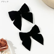 ヘアクリップ 髪留め 2個セット レディース 女性 ヘアアクセサリー ファッション雑貨 リボン ワニクリップ くちばしクリップ ベロア調 無地 ブラック レッド ダークグリーン シック フェミニン シンプル ガーリー 可愛い キュート 冬 クリスマス