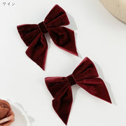 ヘアクリップ 髪留め 2個セット レディース 女性 ヘアアクセサリー ファッション雑貨 リボン ワニクリップ くちばしクリップ ベロア調 無地 ブラック レッド ダークグリーン シック フェミニン シンプル ガーリー 可愛い キュート 冬 クリスマス